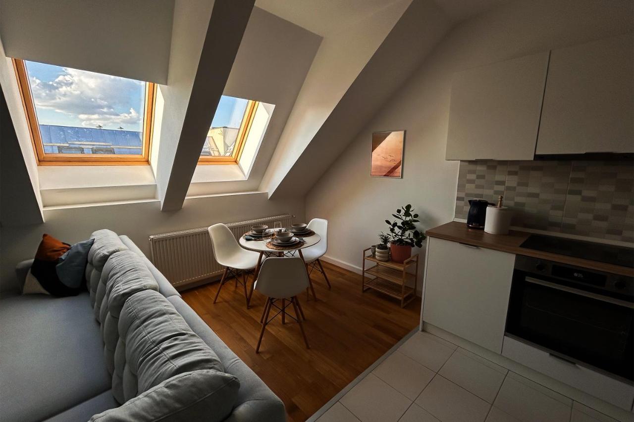 Downtown D21 Appartement Boekarest Buitenkant foto